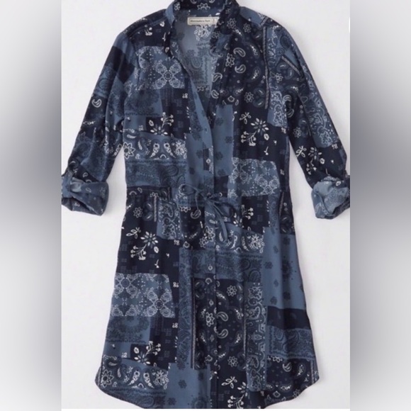 Abercrombie & Fitch Dresses & Skirts - Abercrombie & Fitch Blue Patterned Long Sleeve Dress